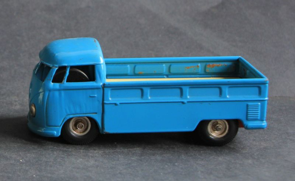 CKO Kellermann Volkswagen Transporter T1 Pick-up Tinmodel with frictiondrive (1354)